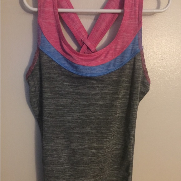 🪩Reebok tank - Picture 1 of 6